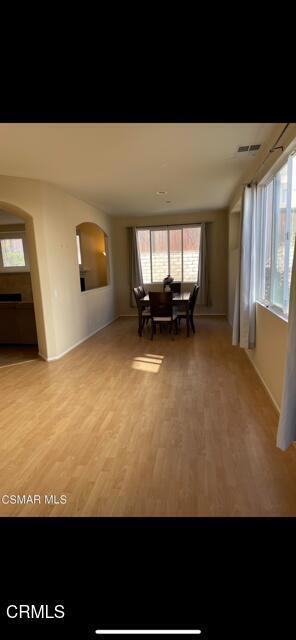 Foto del edificio - 477 Fallbrook Ave