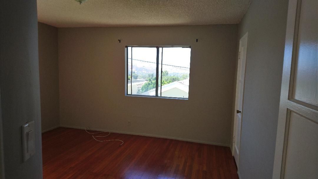 Foto principal - 11074 Plainview Ave
