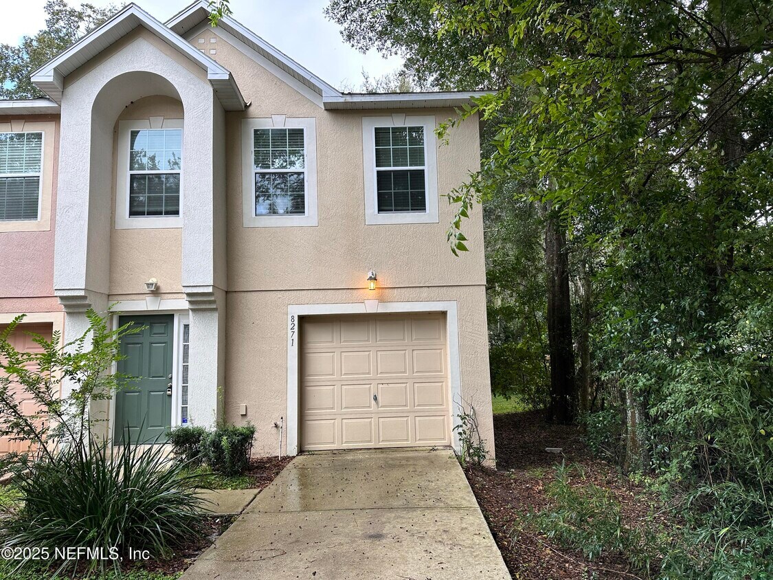 Foto principal - 8271 Halls Hammock Ct