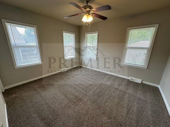 Foto del edificio - 307 SW 15 St