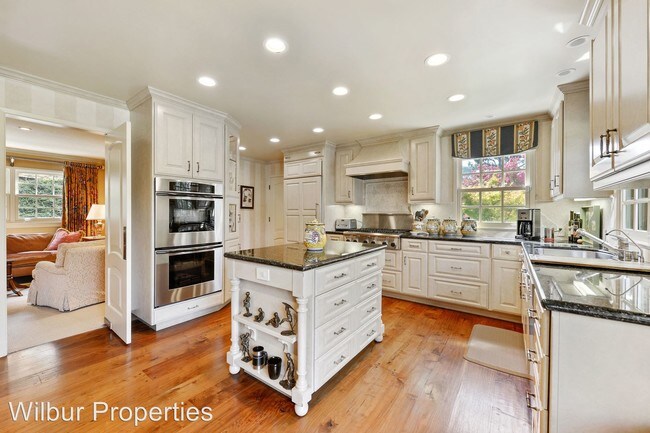 Foto del edificio - 5 br, 3 bath House - 26055 New Bridge Drive