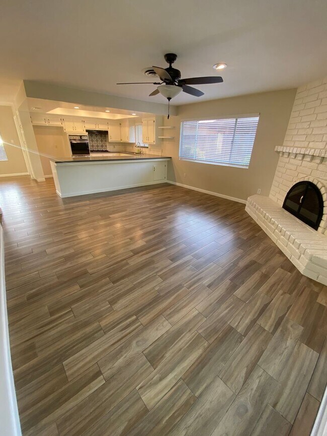 Building Photo - 401 Quail Run Ct