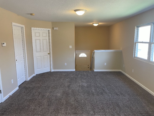 Building Photo - 517 Franklin St