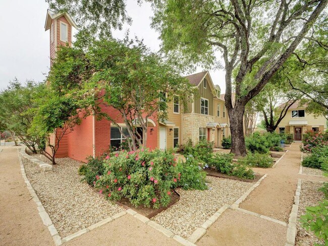 Foto del edificio - 1101 Grove Blvd