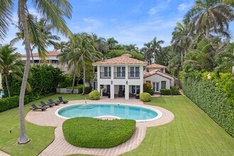 Building Photo - 3304 N Flagler Dr