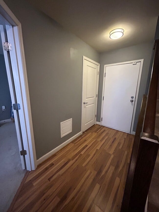 Photo - 2524 Sheridan Rd SE Apartment