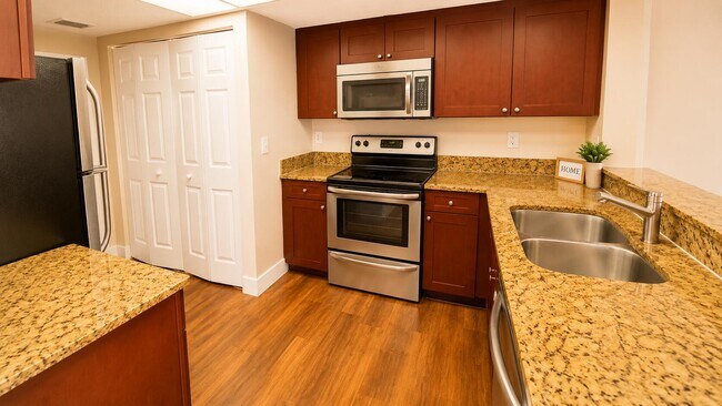 Foto del edificio - 9244 W Atlantic Blvd
