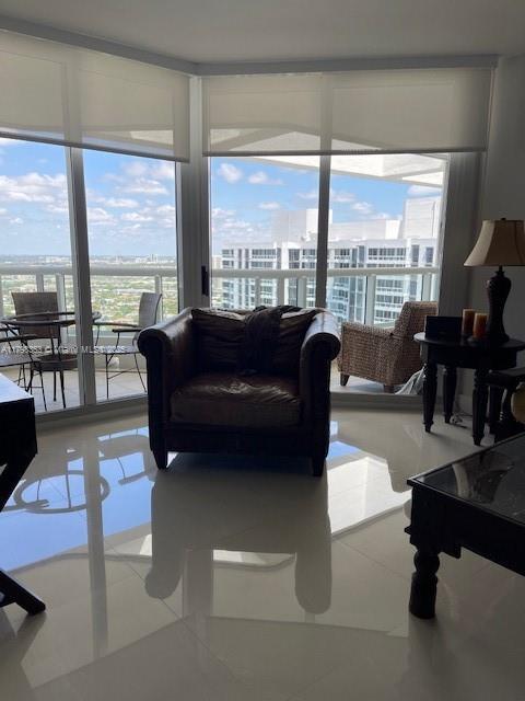 Building Photo - 21055 Yacht Club Dr