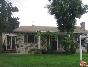 Building Photo - 1134 Orange Grove Ave