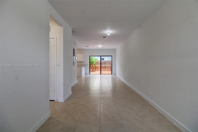 Foto del edificio - 339 NE 12th St