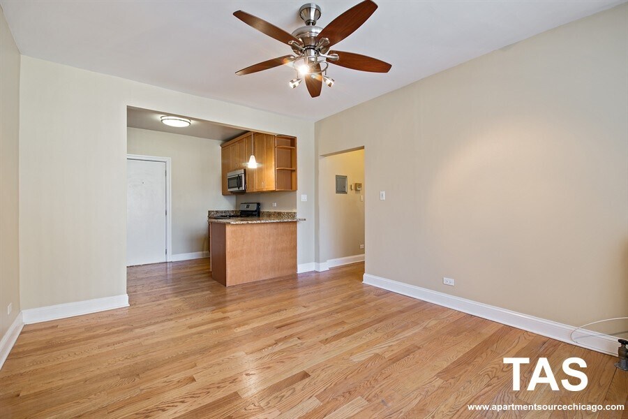 Foto principal - 4116 N Sheridan Rd