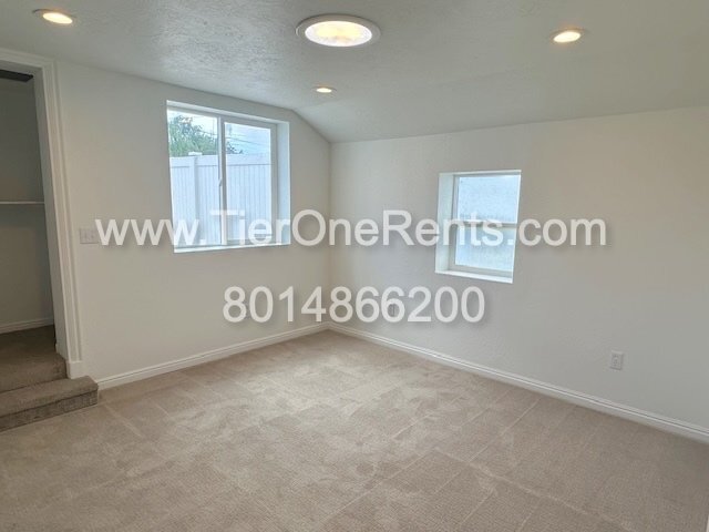 Building Photo - This property offers a NO DEPOSIT option a...