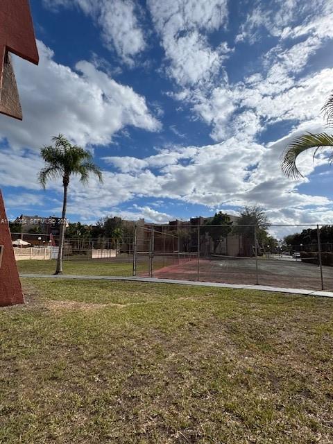 Foto del edificio - 13701 Kendale Lakes Cir