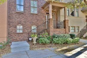 Primary Photo - 306 Suwanee Ave