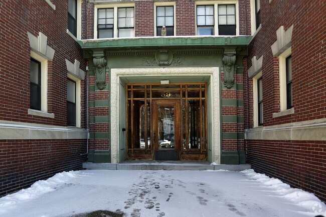 Entrada - 59 State St
