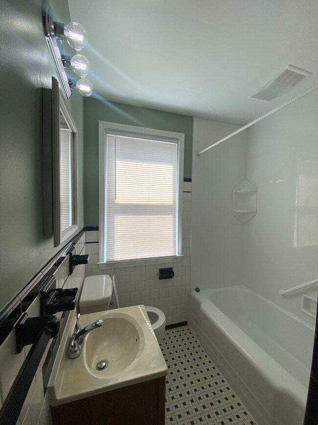 Foto del edificio - 3162 Woodring Ave