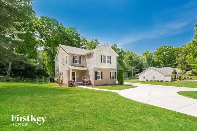 Building Photo - 4707 Sweetbriar Road