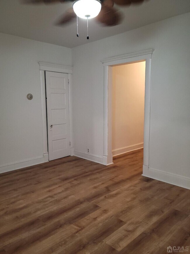 Foto del edificio - 342 Maple St