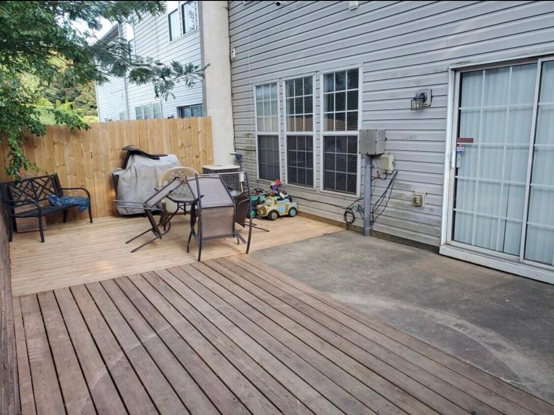 5194 Medlock Corners Dr, Norcross, GA 30092 Townhome Rentals in