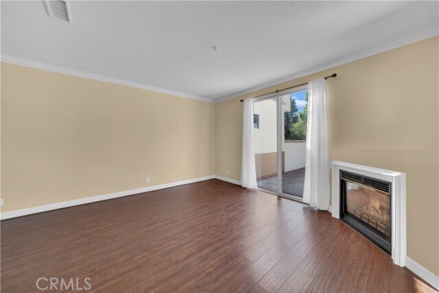 Foto del edificio - 2475 Sunningdale Dr