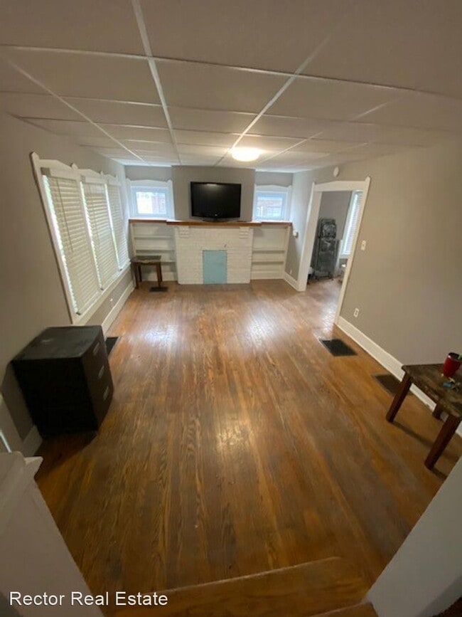 Building Photo - 204 N Lincoln Ave