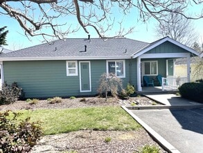 Building Photo - 164 Highlands Ct