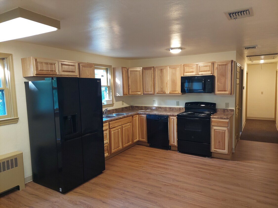 1032 S Park Ave Unit C, Eagleville, PA 19403 Apartments in Eagleville