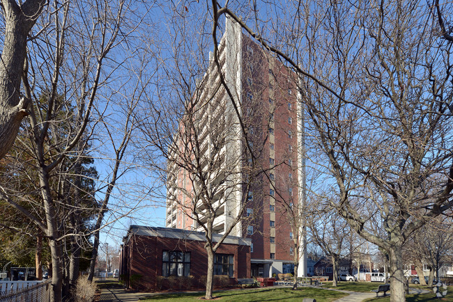 Building Photo - Pagnano Towers