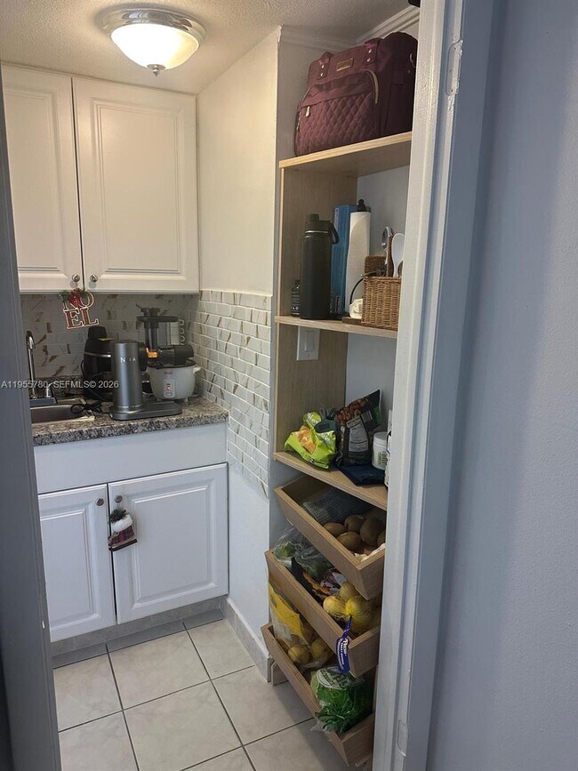 Foto del edificio - 12285 SW 10th Terrace