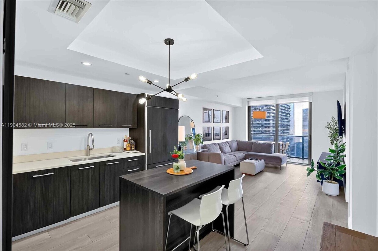 Foto principal - 45 SW 9th St