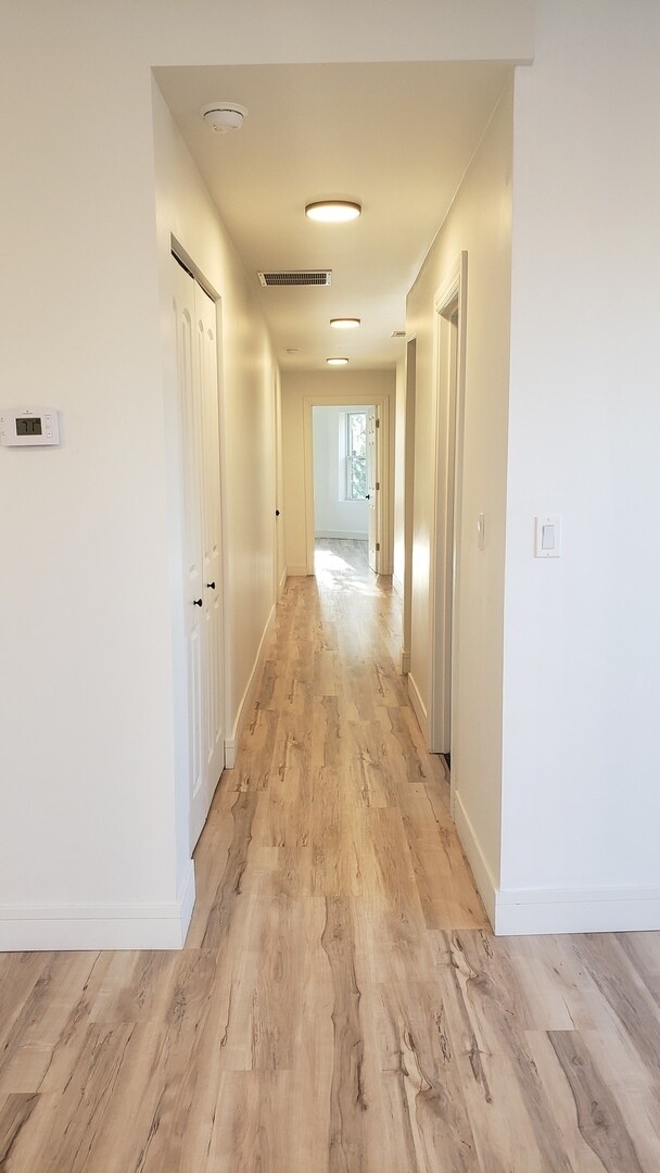 Foto del edificio - 1123 N Mozart St