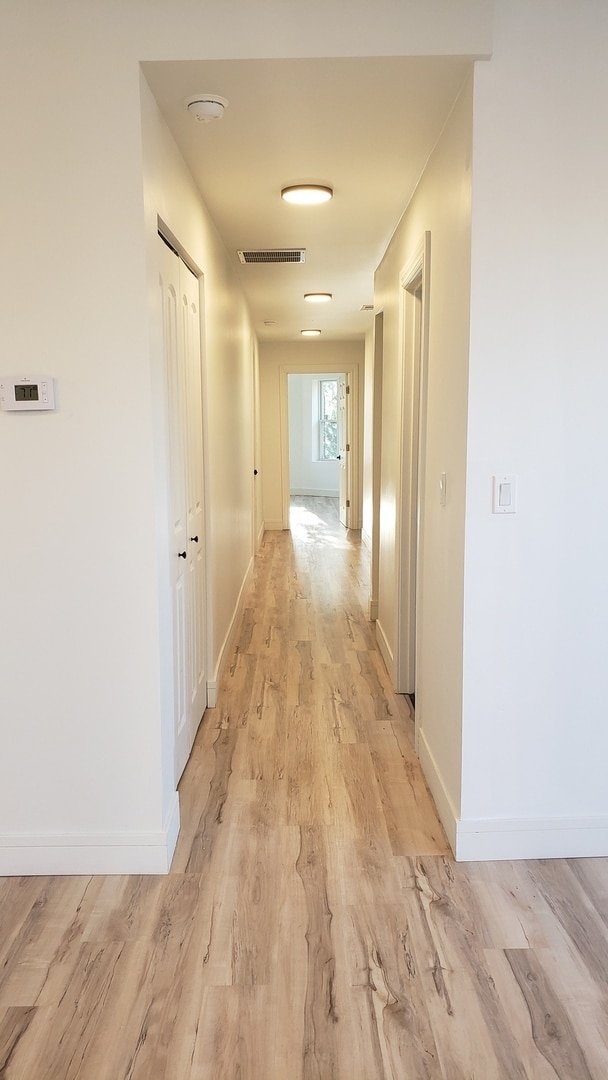 Building Photo - 1123 N Mozart St