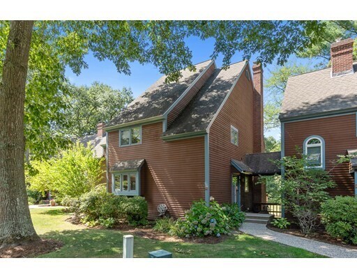 Foto del edificio - 14 Bates Ln