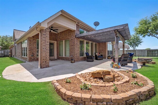 Foto del edificio - 17638 Cleeves Dr