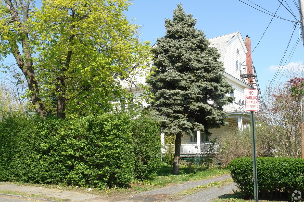 163 Morris Ave, Long Branch, NJ 07740 Apartments in Long Branch, NJ