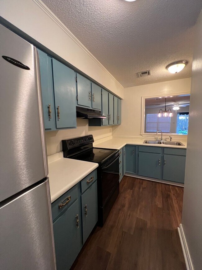 Foto del edificio - 2 Bedroom, 1.5 Bathroom