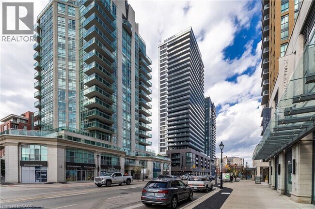 Building Photo - 2075 Lakeshore Rd.