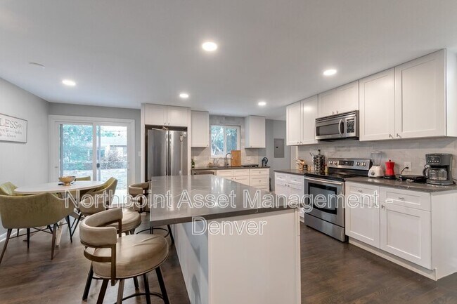 Foto del edificio - 676 S Quentin St