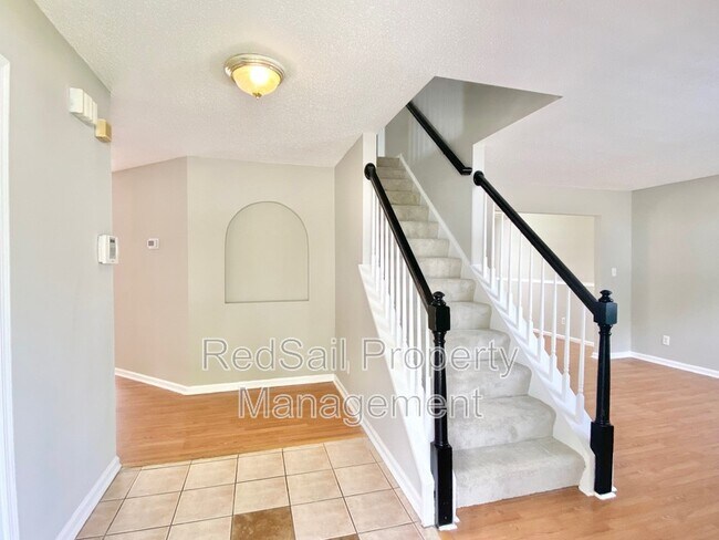 Foto del edificio - 815 Chapin Wood Dr