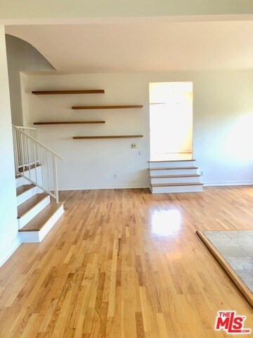 Building Photo - 3655 Roseview Ave