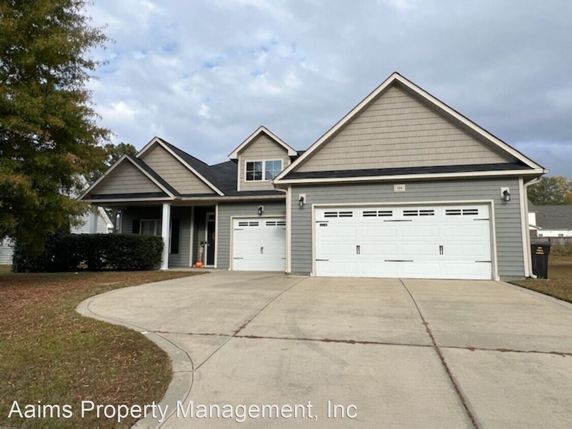 Primary Photo - 3 br, 2 bath House - 104 Ginseng Street
