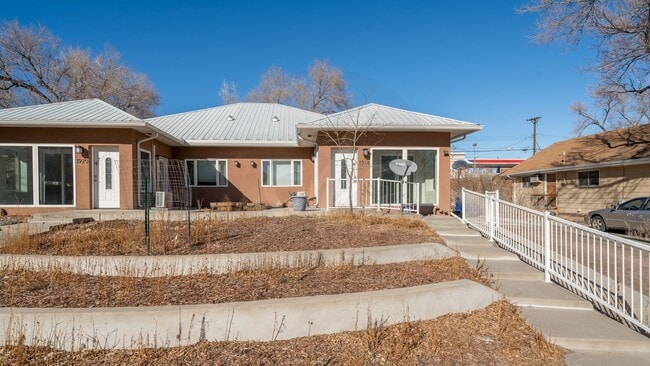 Building Photo - West Side Charmer in Old Colorado City