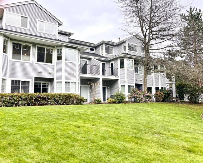 Foto del edificio - 4714 Fairwood Blvd NE