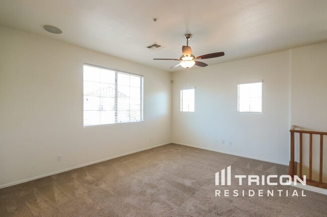 Building Photo - 1250 S Rialto