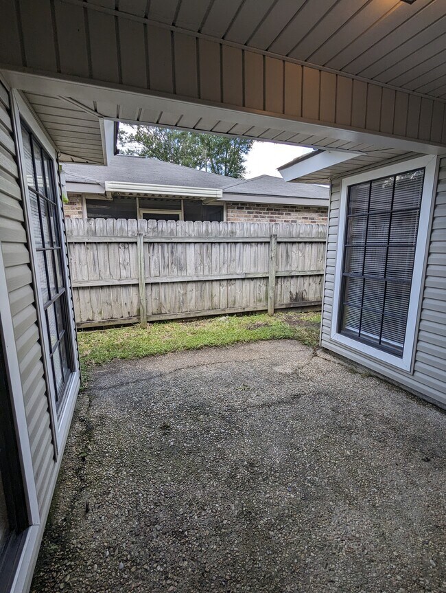 Patio Privado - 1143 Willow Creek Dr