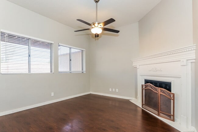 Foto del edificio - 1704 S 39th St