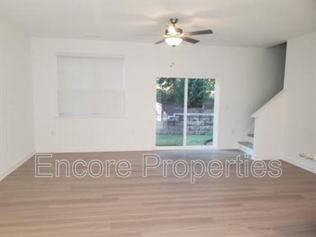Building Photo - 137 Orvis Dr