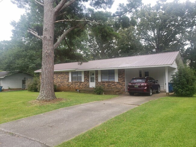 Foto del edificio - 932 Carson Ln SW