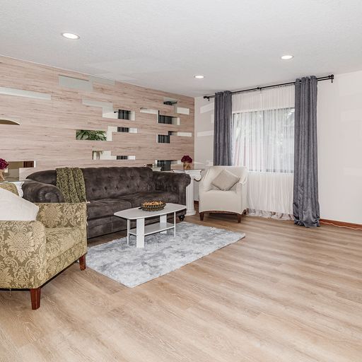 Foto del edificio - 2040 Oak Meadow Cir