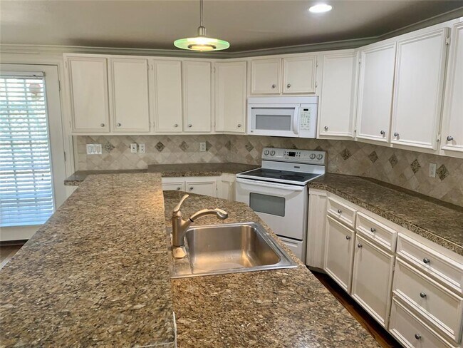 Foto del edificio - 2128 Sul Ross St